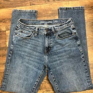 Amazon Essentials Men's Blue Jeans